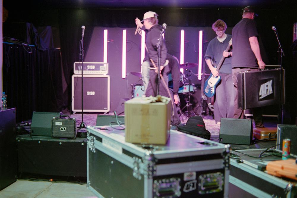 How Backline Rentals Keep Touring Bands on the Road Without the Baggage