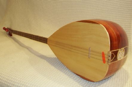 A photo of the baglama instrument