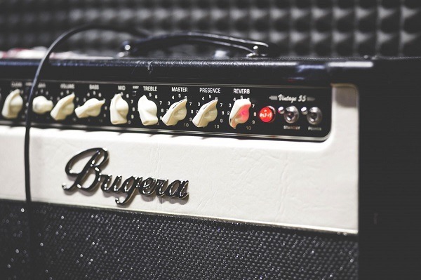 What Should You Check When Exploring the Best Guitar Amp Under 200