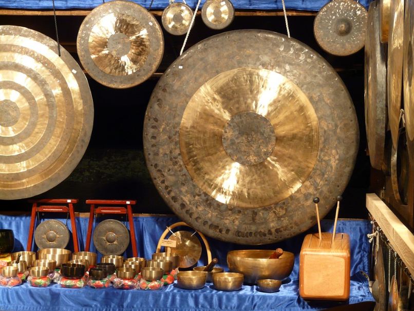 different kinds of gongs