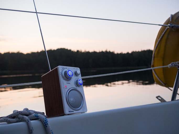 fm radio on boat