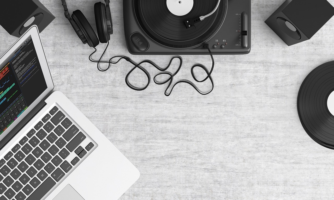 Streaming Music Abroad-How to Keep Your Tunes Traveling With You